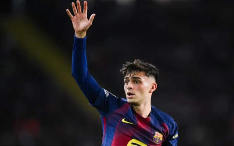 بيدري يوجه إشادة خاصة لنجم برشلونة ويصفه بالعنصر الذي لا غنى عنه